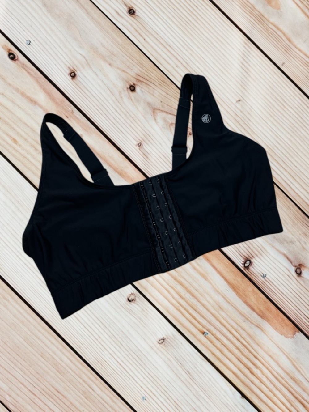 Masthead M black Estelle recovery bra with pockets